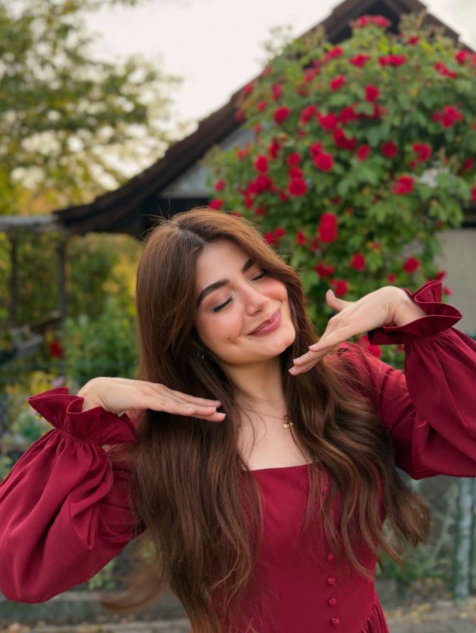 [665+] New & Stylish Girls DP For Whatsapp Download (2026)